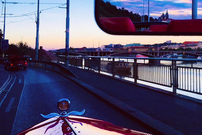 1,5 hour oldtimer convertible Prague sightseeing tour - Wenceslas Square and Prague’s modern story