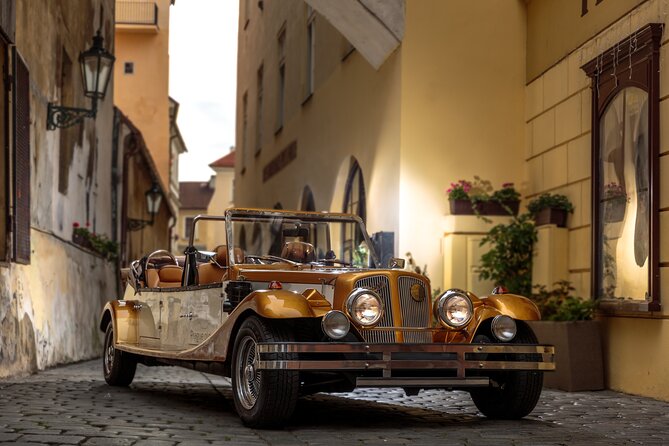 1 hour Old timer Convertible Prague Sightseeing Tour - Charles Bridge and the Vltava views
