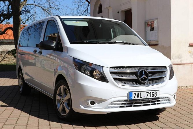 1-way Prague to Vilshofen private transfer - up to 7 passengers - The views are a bonus, not a guided tour