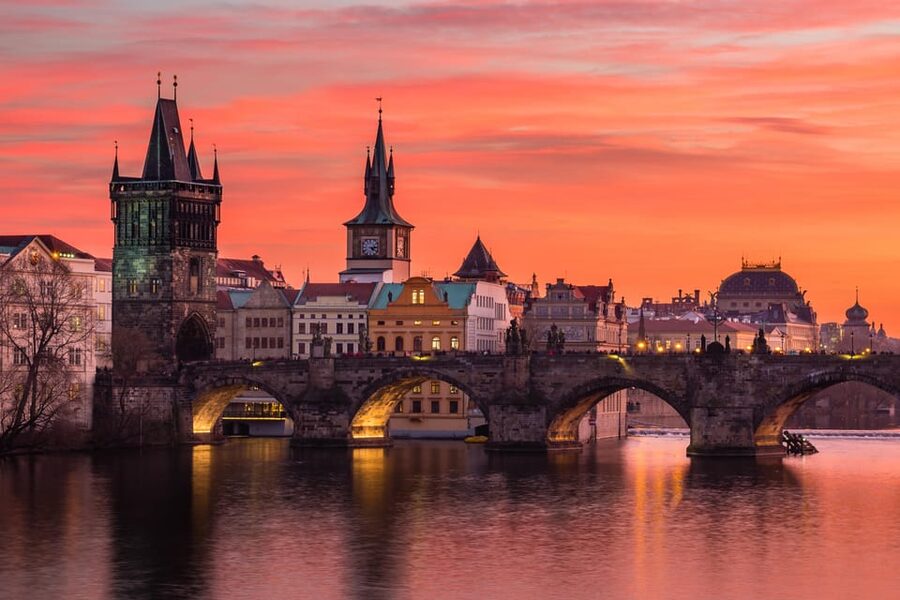1000 years of history! Evening walking foodie tour - Jungmann Square and Prague’s final sweet stop
