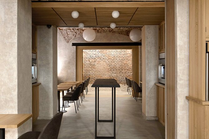2 Hours Wine Tasting in a Historical Cellar in Krizikova - Start with Moravian wine