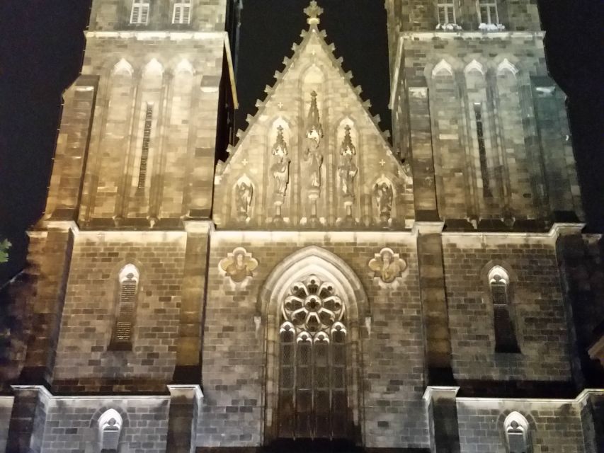 3-Hour Prague Castle & Interiors Tour - Golden Lane: Small Houses, Big Character