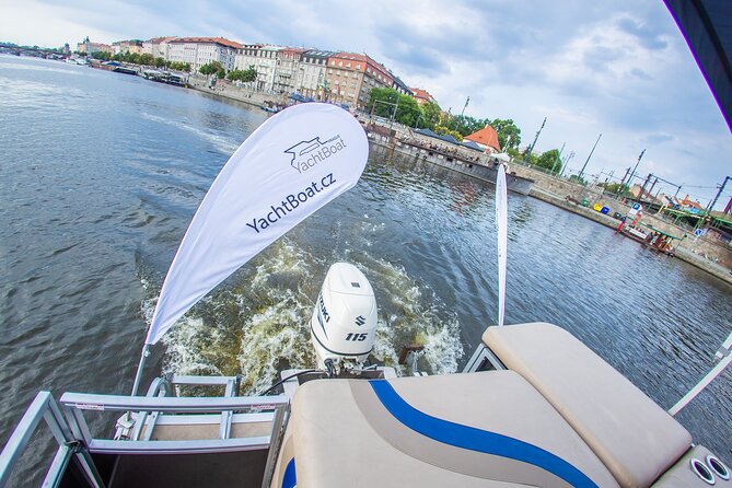 3 Hours Prague Private Boat Cruise Beer or Prosecco Unlimited - Who will enjoy this cruise most