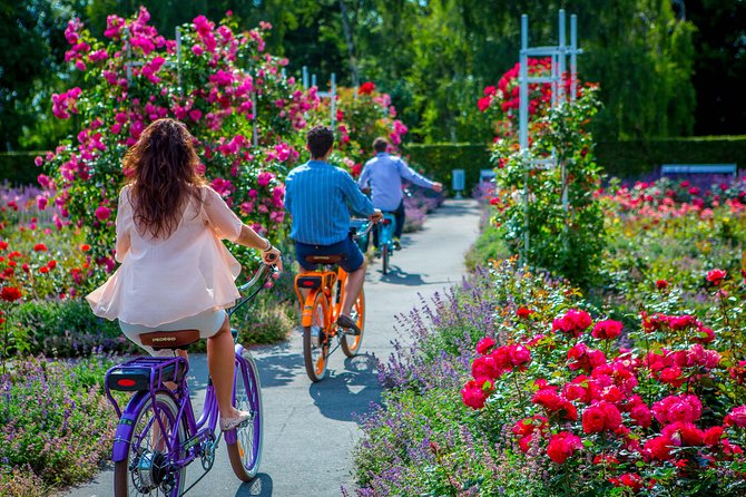 7 BEST VIEWS - PRAGUE eBIKE TOUR - Riverside paths, Rudolfinum, and David Cerny