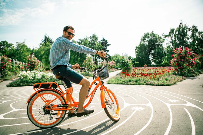 7 BEST VIEWS - PRAGUE eBIKE TOUR - Guides, group size, and the feel of the tour