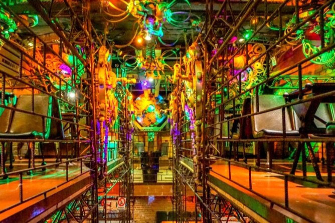 Alternative bar tour with dinner in the art district - A short tram ride into Letná