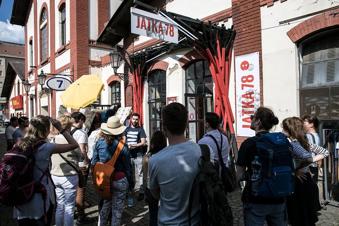 Alternative Prague Walking Tour - VNITROBLOCK turns industry into a creative meeting place