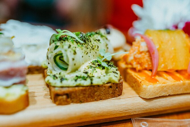 Award-Winning Prague Evening Old Town Food and Drink Tour - What this Prague food tour really offers