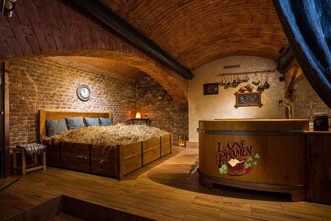 Beer bath Spa for 2 people/ 1 tub - 1,5 hour Activity in Prague - What the Prague beer bath is really like