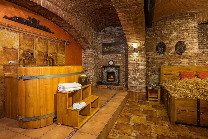 Beer bath Spa for 2 people/ 1 tub - 1,5 hour Activity in Prague - Unlimited Czech beer beside the bath