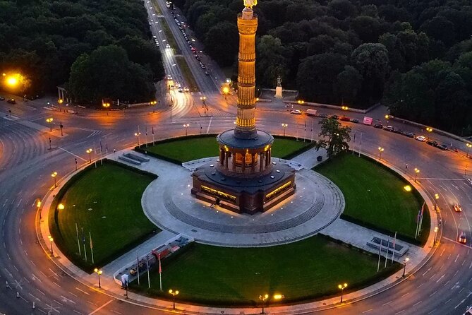 Berlin Full Day Tour with Lunch and private transfers from Prague - Lunch with room for your own preferences