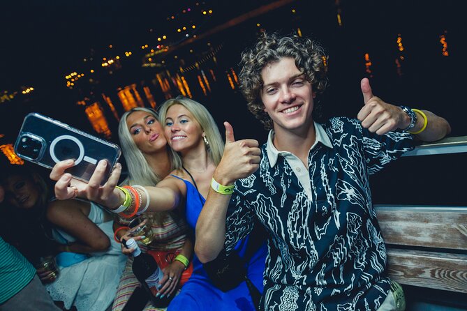 Boat Party in Prague - A Prague night that begins on the Vltava