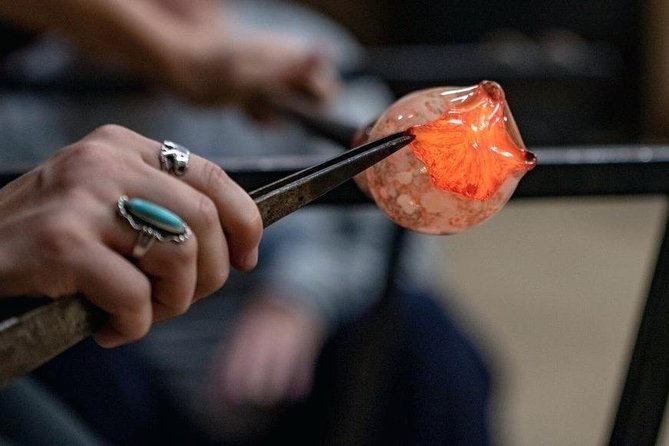 Bohemian Glass blowing in Prague - Choosing your color and object