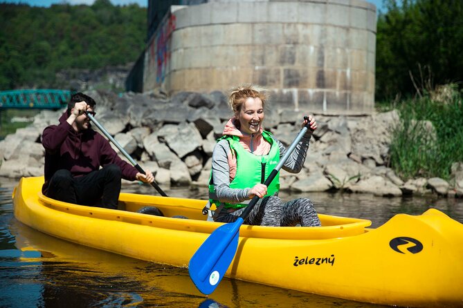 Canoeing on the Elbe river from Děčín to Bad Schandau - Leaving Děčín beneath Shepherd’s Wall