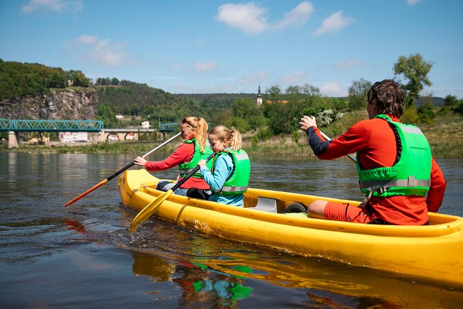 Canoeing on the Elbe river from Děčín to Bad Schandau - What the $17.42 price really includes