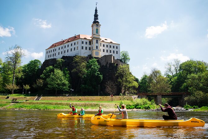 Canoeing on the Elbe river from Děčín to Bad Schandau - The short briefing and the small group format