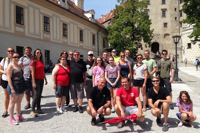 Český Krumlov Free Tour - What the guides add to the walk