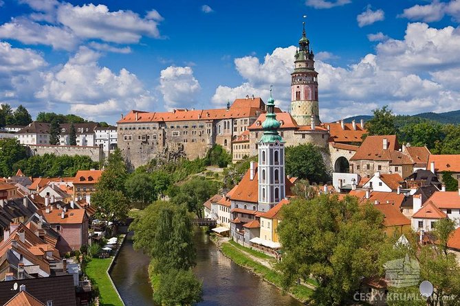 Cesky Krumlov Full day tour from Prague and back - Why Cesky Krumlov makes a good Prague day trip