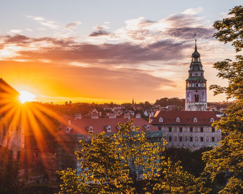 Český Krumlov: Half-Day Medieval Architecture Walking Tour - Who should book this walk