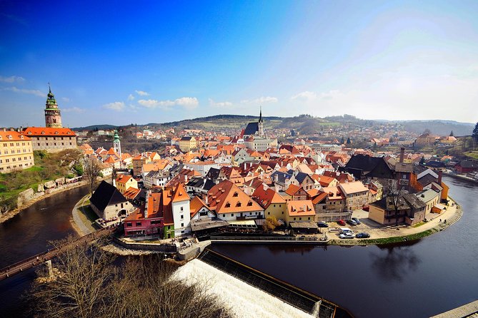 Cesky Krumlov One Day Trip from Prague by bus - Český Krumlov Castle and the seasonal catch