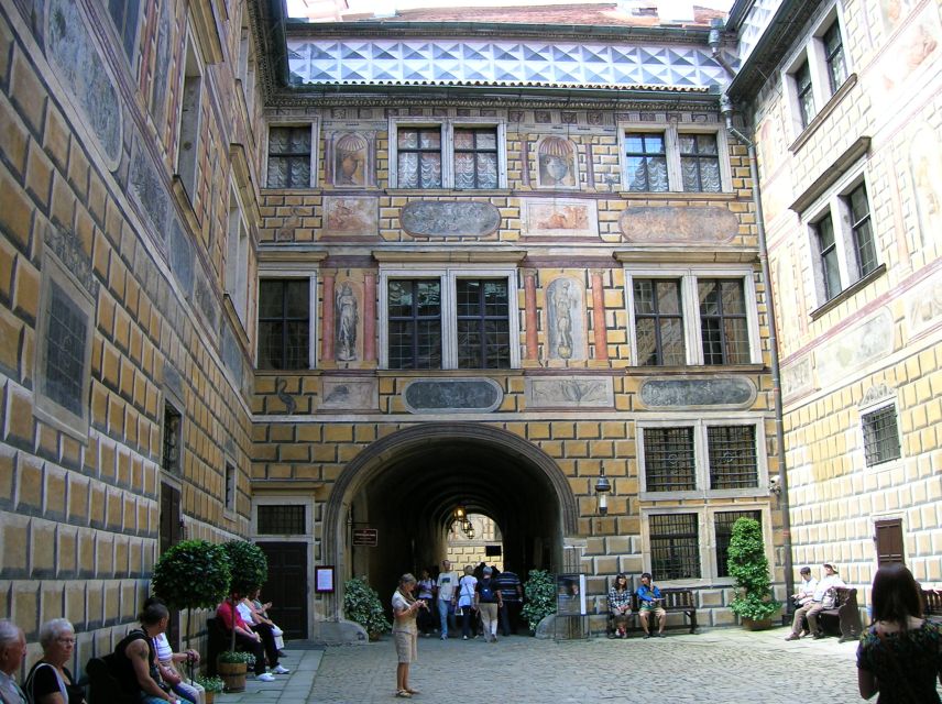Cesky Krumlov Private Day Trip from Prague - Why Cesky Krumlov deserves a day from Prague