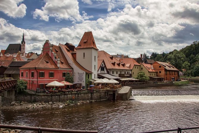 Cesky Krumlov Private day trip from Prague with Lunch and Castle admission - Who should choose this Cesky Krumlov day trip?