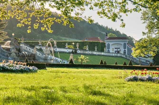Cesky Krumlov Tour 4 hours - Cesky Krumlov Castle: 90 minutes of courtyards and views