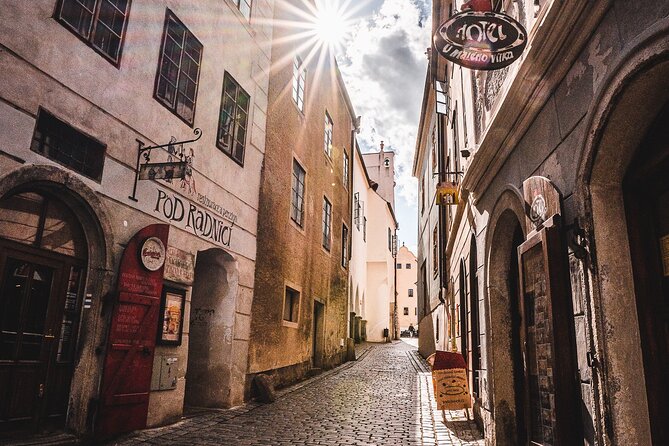 Cesky Krumlov Tour 4 hours - Two hours through the historic center