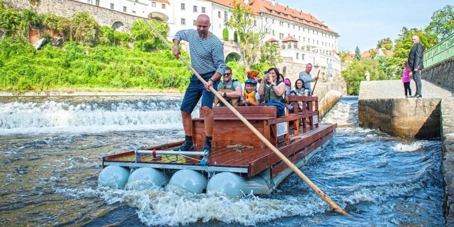 Český Krumlov: Wooden Raft River Cruise - Why the Vltava is the best seat in Český Krumlov