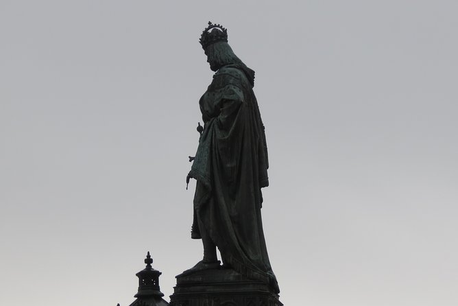 Charles Bridge and Prague Castle Walking Tour - A Short Look at Mala Strana
