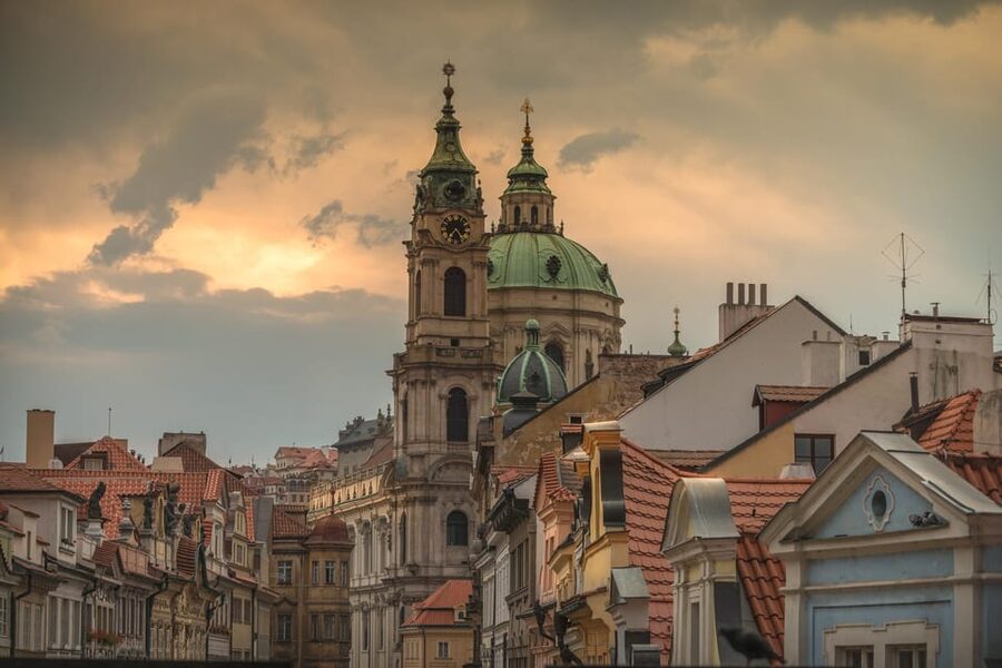 Charles Bridge & Lesser Town Walking Tour - Starting beneath the Old Town Hall