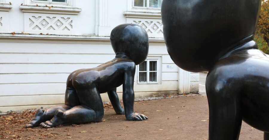 Contemporary art tour in Prague: the works of David Černý - Following ten works through Prague