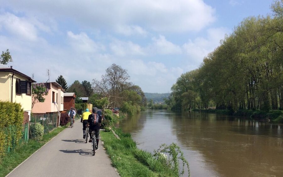 Coutryside e-bike tour to Karlstejn Castle - What makes the ride worth the time