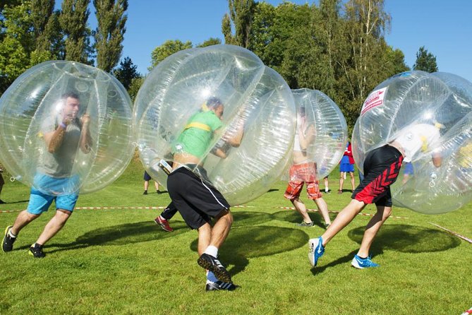 Crazy Bubbles - Bubble Football & Other Activities - Eight bubbles and the reality of group size