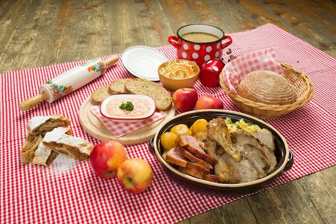 Czech Traditional Folklore Show including Dinner and Transport - A cheerful Czech night from hotel lobby to dinner table