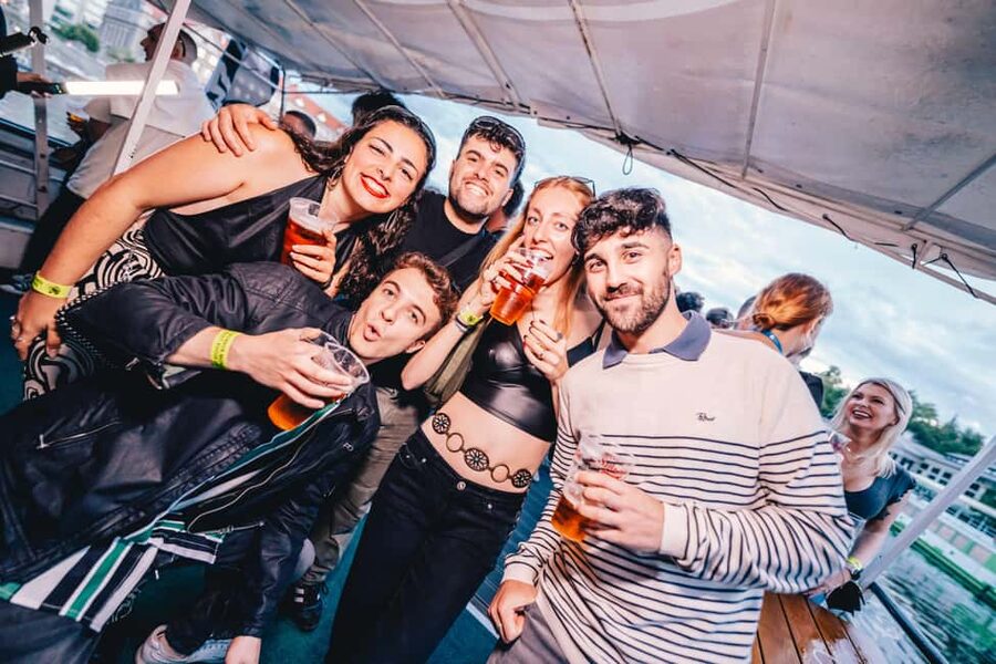 Drunken Monkey Prague Boat Party Open Bar to Duplex Club - Who will enjoy this Prague boat party most