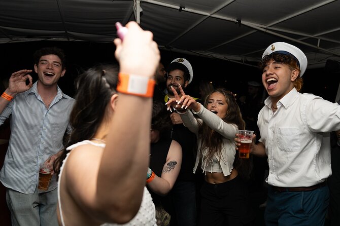 Drunken Monkey Prague Boat Party w/ 2hr Open Bar, DJ & Club Entry - From the boat to Prague’s rooftop club