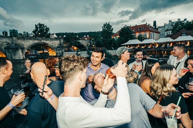 Drunken Monkey Prague Boat Party w/ 2hr Open Bar, DJ & Club Entry - The 8pm to 10pm open-bar boat party