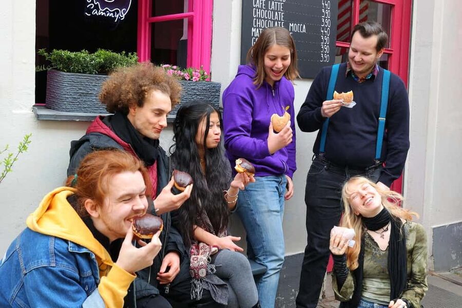 Eating Berlin: City Center Food & Beer Tour - Döner kebab and the fresh side of Berlin street food