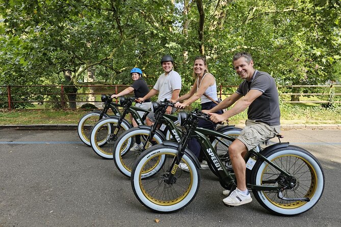 Ebike tour in Prague - Express Tour - Starting at Štěpánská 55 with a short safety lesson