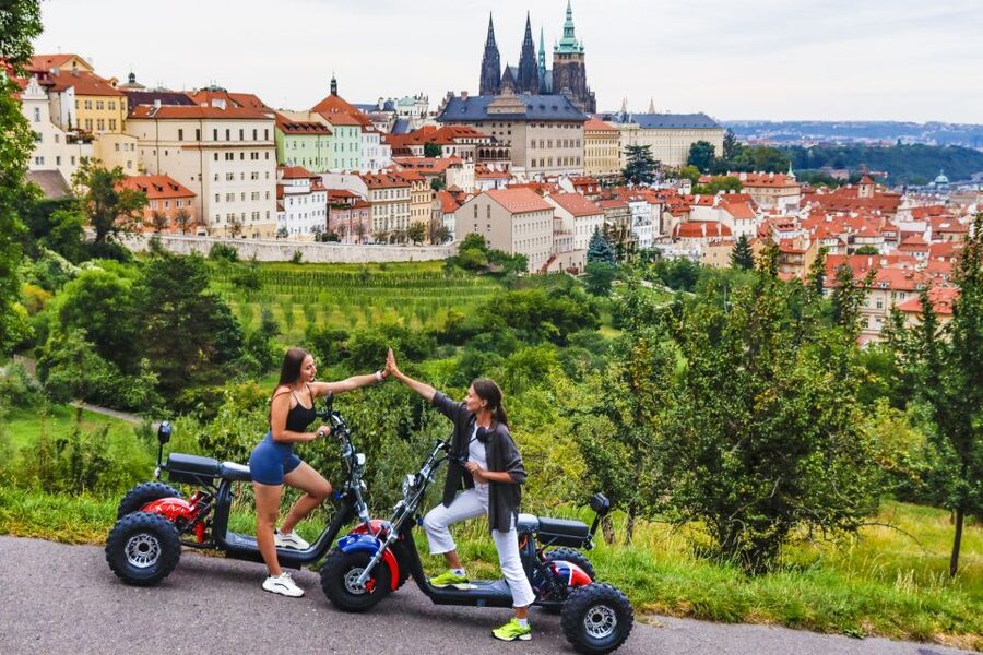 Electric Trike Sunset Prague Tour - Guide quality and the personal touch