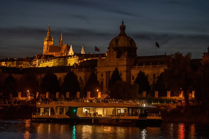 Evening Eco Cruise With a Glass of Prosecco in Bohemia - What you will see after sunset