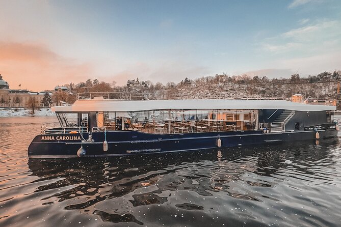 Evening Eco Cruise With a Glass of Prosecco in Bohemia - Choosing the right seat for the weather
