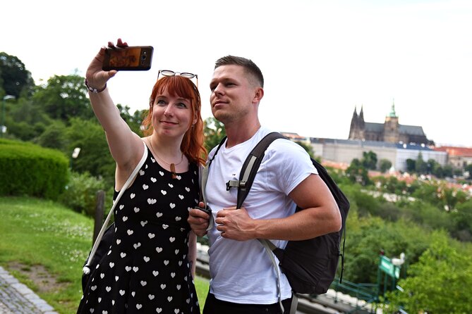 Evening View Walk in Prague - St. Vitus Cathedral and the castle lanes