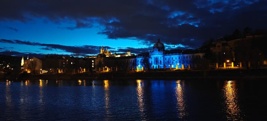Exclusive Christmas cruise with Christmas Eve buffet - Practical booking advice for Christmas Eve