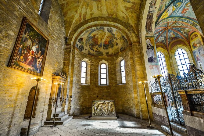 Explore the Historic Prague Castle: Private Half-Day Walking Tour - Golden Lane: Small Houses Behind the Castle Walls