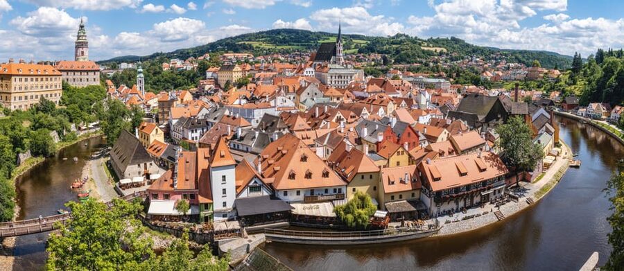 From Prague: Český Krumlov Full-Day Tour with Pickup - Who should book this day trip?