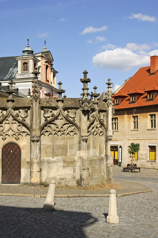 From Prague: Day Trip to Kutna Hora with Czech Lunch - Walking Kutná Hora’s old center