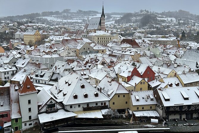 From Prague Day Unique Tour To Cesky Krumlov - Entering Český Krumlov Castle