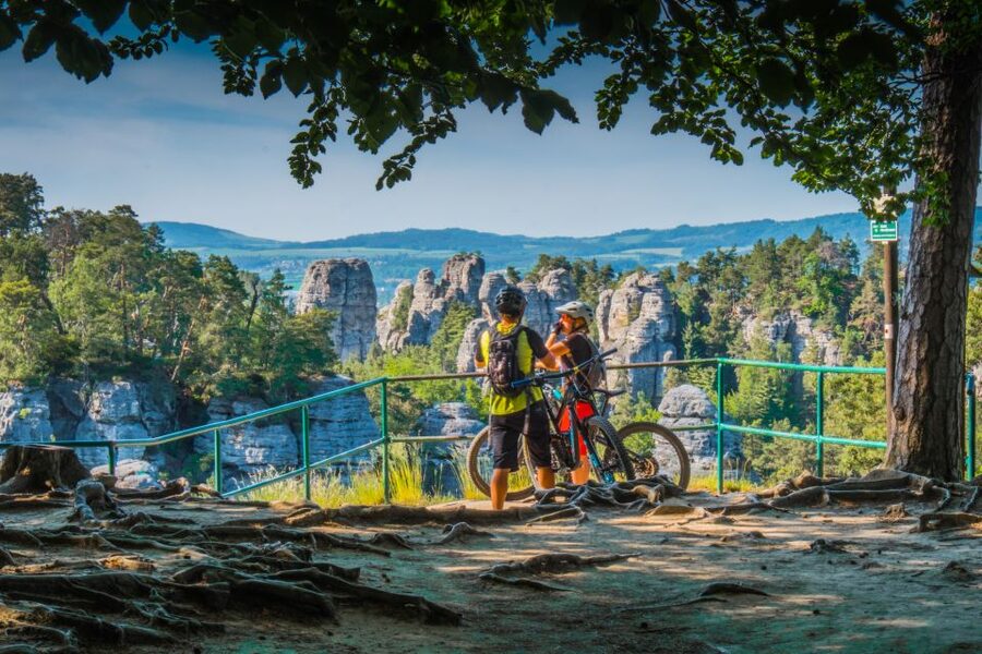 From Prague: E-Mountain Biking Trip to the Bohemian Paradise - What the 29-inch e-bike means for you